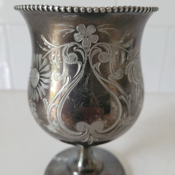 Antique Meriden B Britannia Company 442 Silverplate Floral Etched Goblet Cup Vtg - Picture 8 of 16